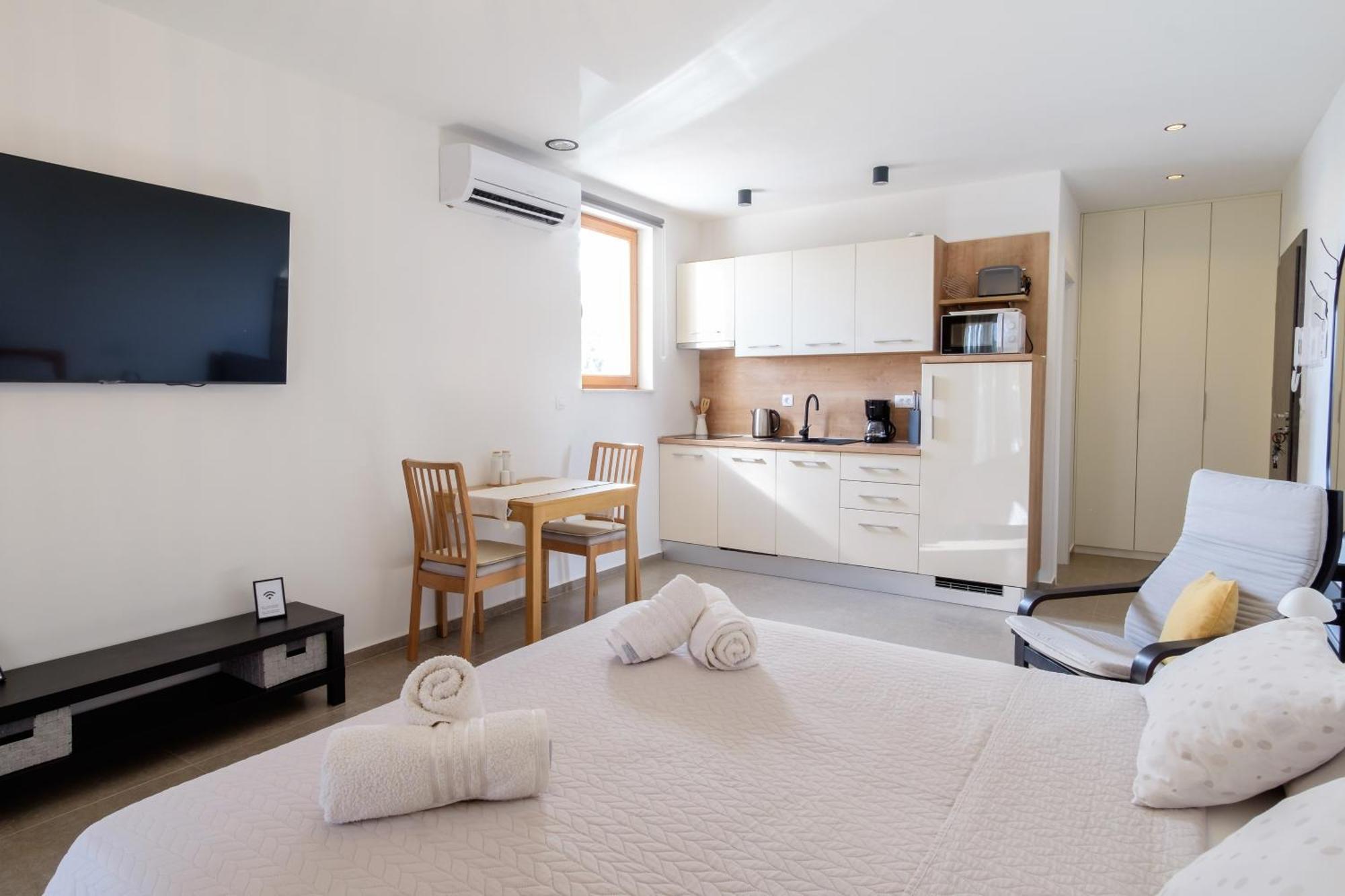 Apartments Grape ピロヴァッツ エクステリア 写真