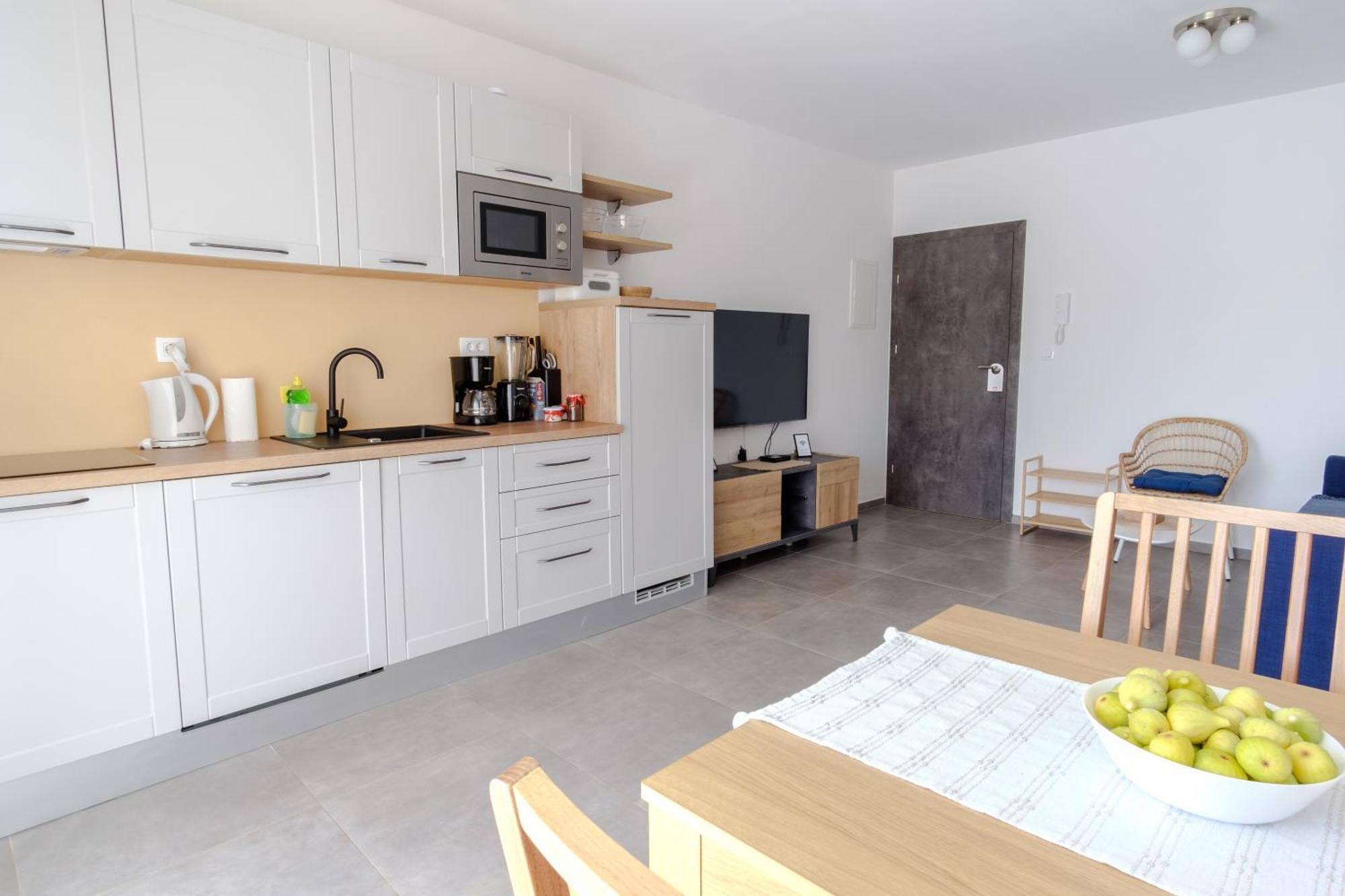 Apartments Grape ピロヴァッツ エクステリア 写真
