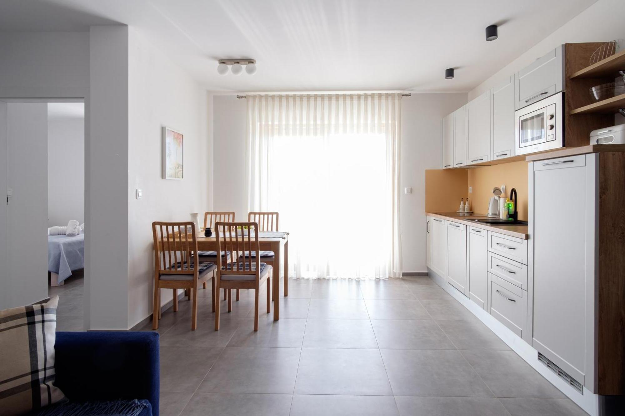 Apartments Grape ピロヴァッツ エクステリア 写真